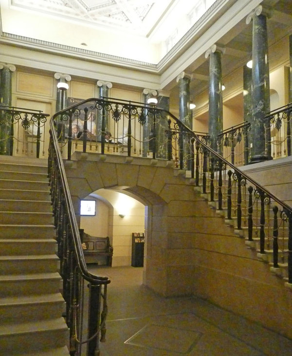 Queen's Gallery staircase